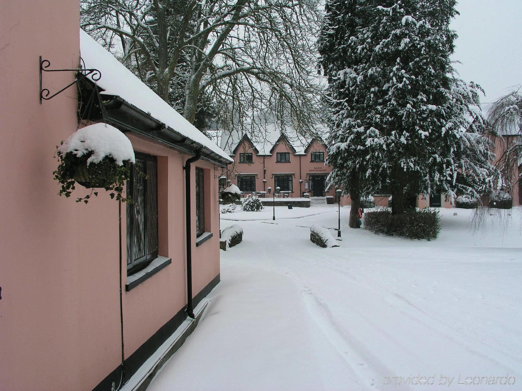 Cwrt Bleddyn Hotel & Spa Usk Exterior photo